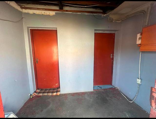 13 BEDROOM HOUSE FOR SALE IN BOKSBURG NORTH